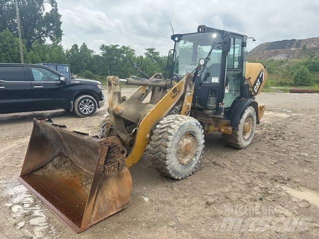 CAT 906H Rataslaadurid