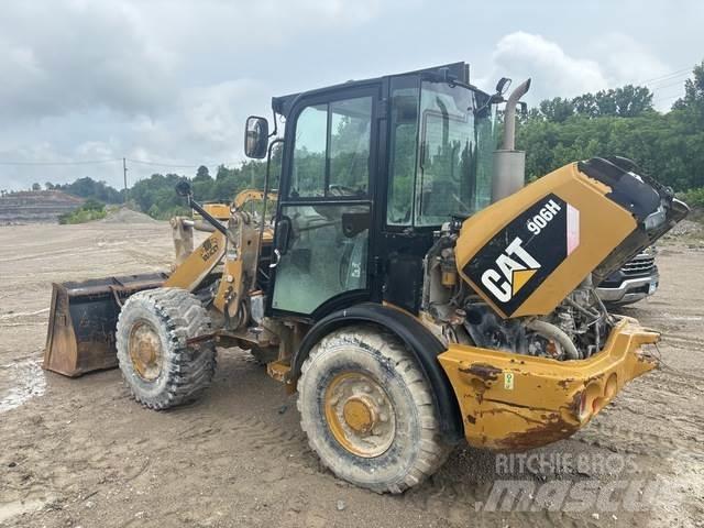 CAT 906H Rataslaadurid