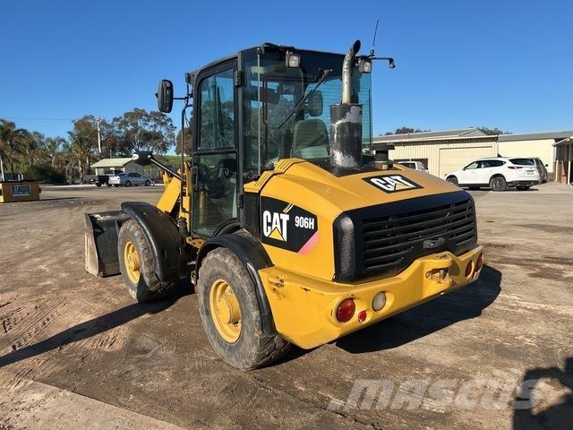 CAT 906H Rataslaadurid