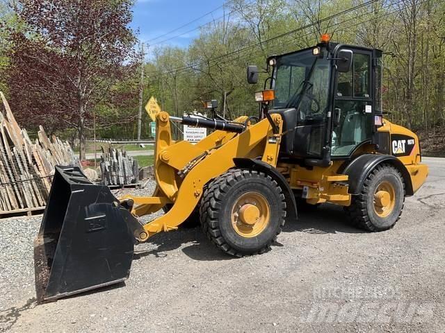 CAT 907H Rataslaadurid