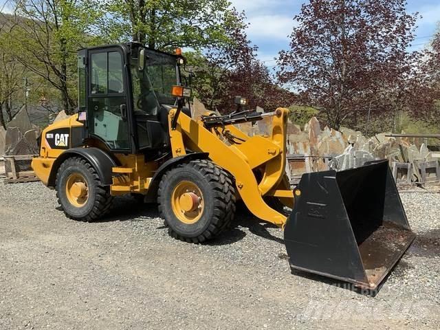 CAT 907H Rataslaadurid