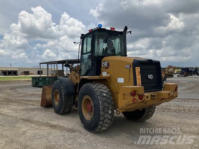 CAT 920 Rataslaadurid