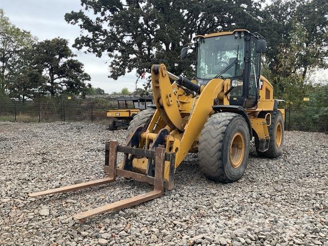 CAT 930K Rataslaadurid
