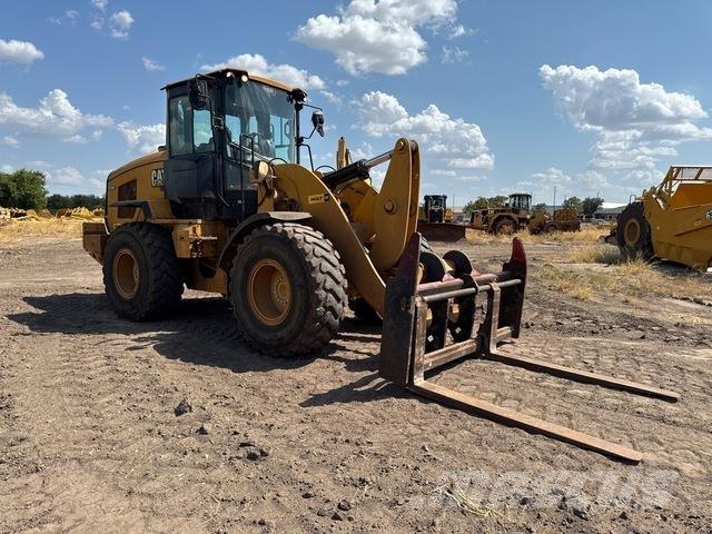 CAT 930M Rataslaadurid