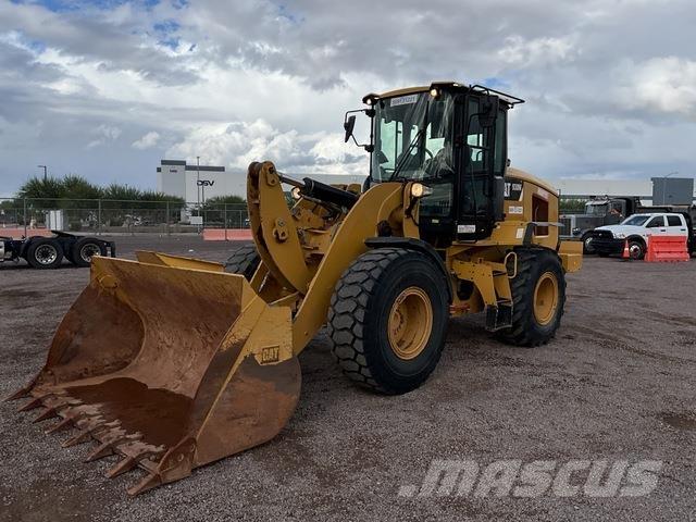 CAT 930M Rataslaadurid