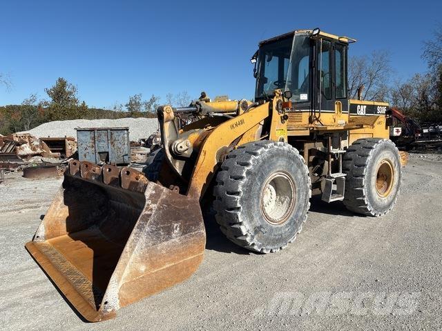 CAT 938F Rataslaadurid