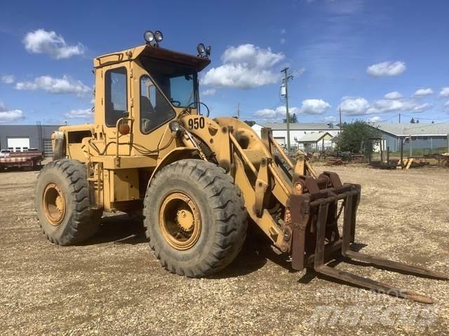 CAT 950 Rataslaadurid