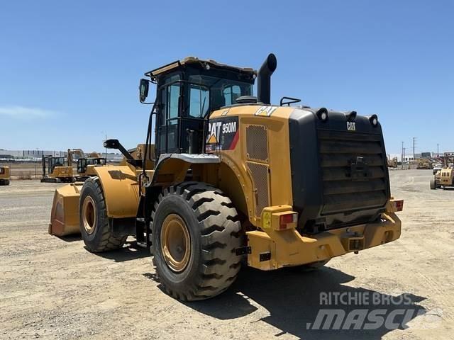 CAT 950 Rataslaadurid