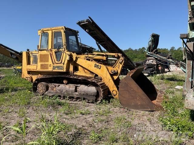 CAT 963 Roomiklaadurid