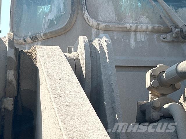 CAT 966D Rataslaadurid