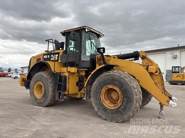 CAT 966M Rataslaadurid