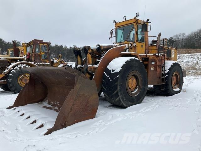 CAT 988B Rataslaadurid