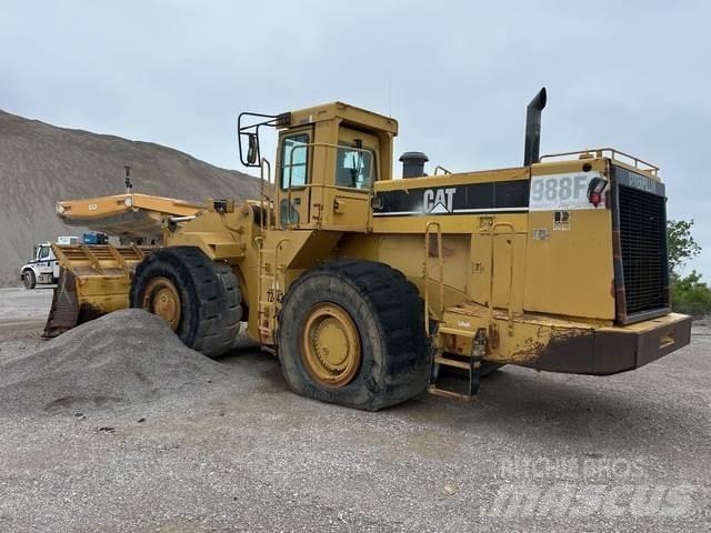 CAT 988F Rataslaadurid