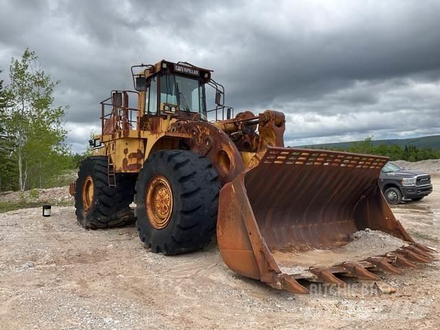 CAT 990 Rataslaadurid