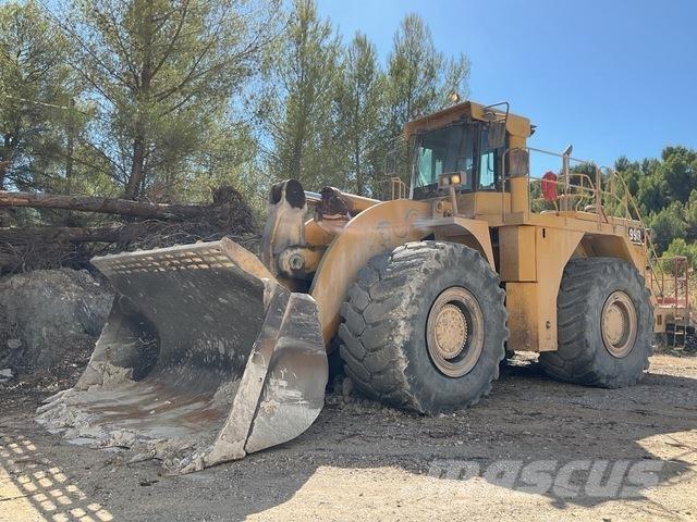 CAT 990 Rataslaadurid