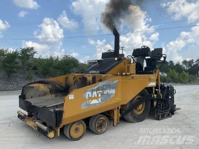 CAT AP-600D Asfaldilaoturid