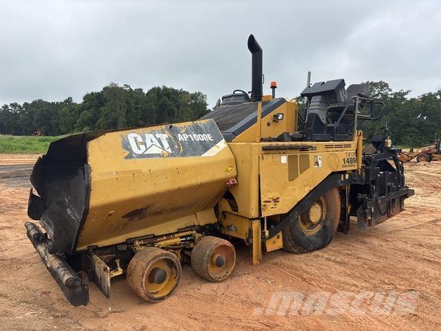 CAT AP1000E Asfaldilaoturid