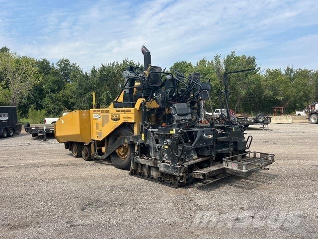 CAT AP600F Asfaldilaoturid