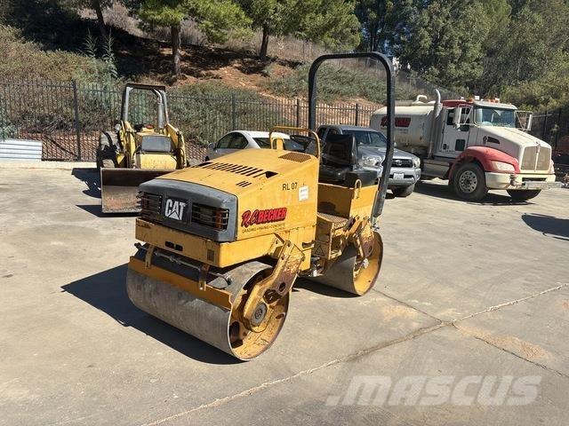 CAT CB224C Tandemrullid