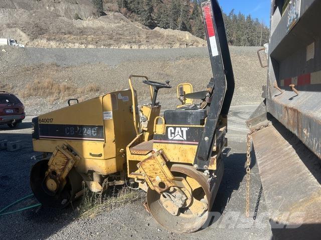 CAT CB224C Tandemrullid