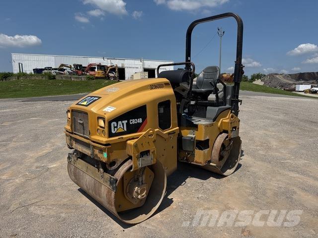 CAT CB24B Tandemrullid