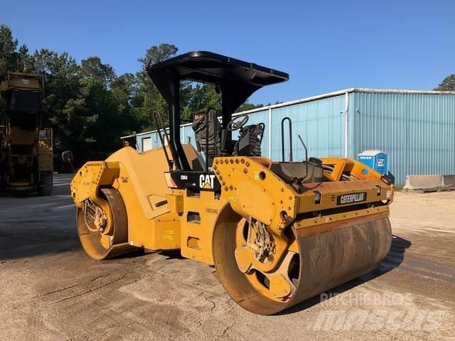 CAT CB64 Tandemrullid