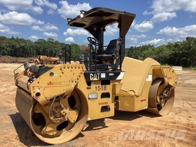 CAT CB64 Tandemrullid