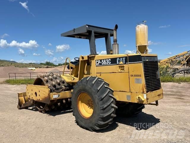 CAT CP-563C Ühe trumliga rullid