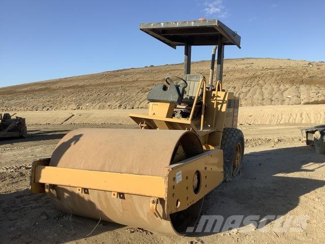 CAT CS-433C Ühe trumliga rullid