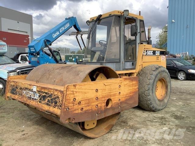 CAT CS-583C Ühe trumliga rullid