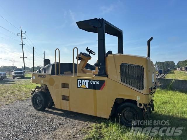 CAT CW14 Pneumorehvidega rullid