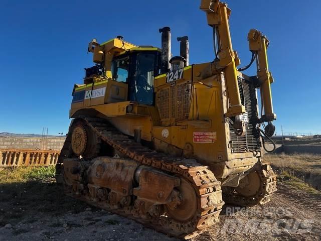 CAT D10T Buldooserid