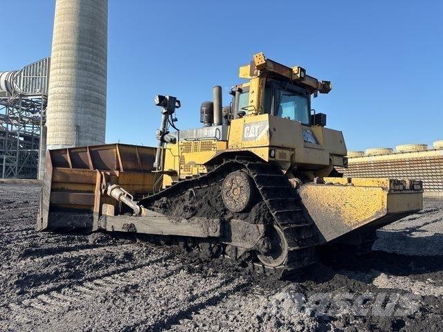 CAT D10T Buldooserid