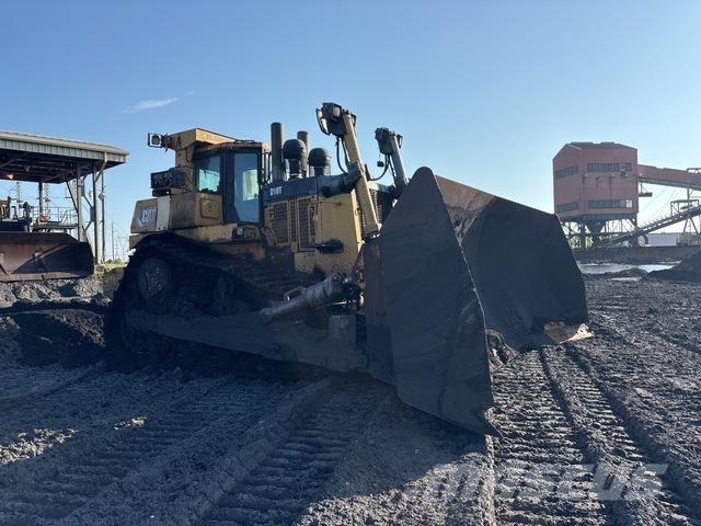 CAT D10T Buldooserid
