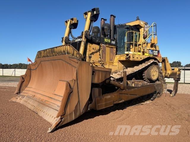CAT D10T Buldooserid