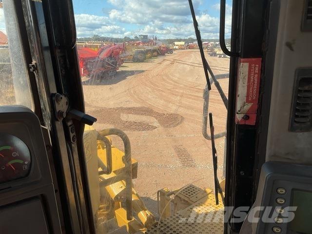 CAT D10T Buldooserid