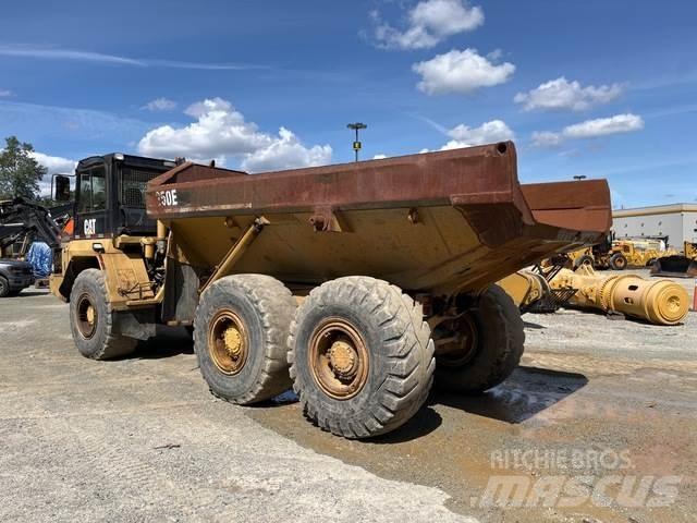 CAT D250E Liigendraamiga pinnaseveokid