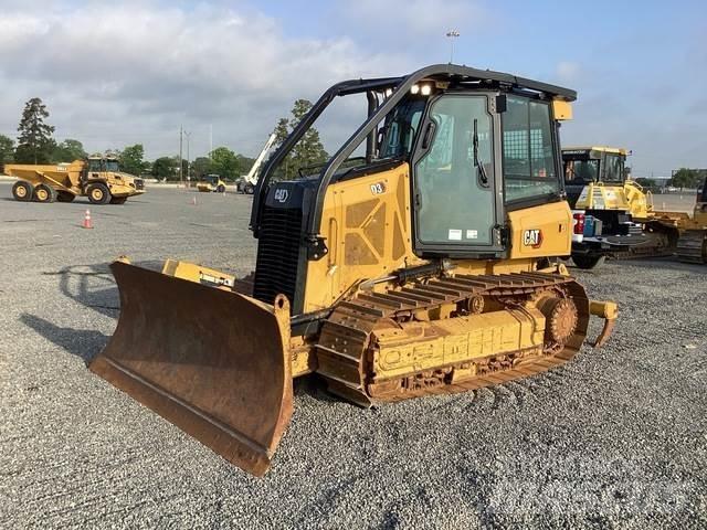 CAT D3 Buldooserid