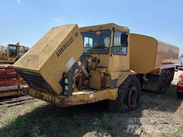 CAT D300D Veepaagiga autod