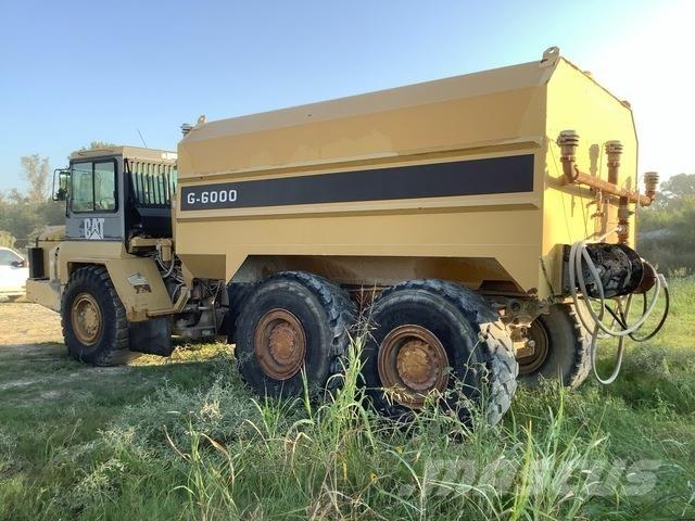 CAT D300E Veepaagiga autod