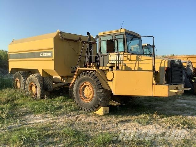 CAT D300E Veepaagiga autod