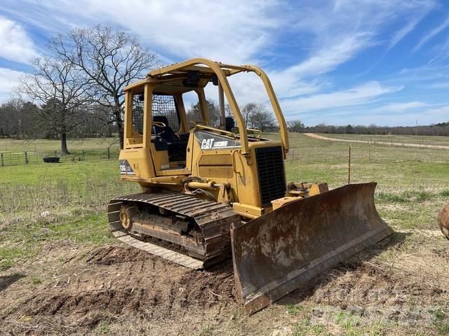 CAT D3G LGP Buldooserid