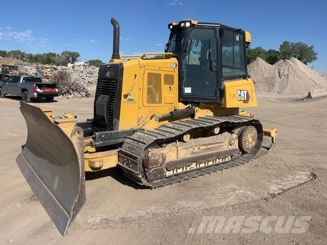 CAT D4 Buldooserid