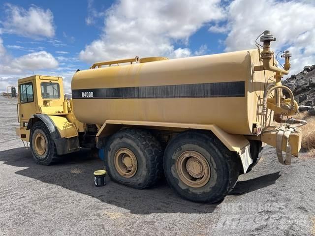 CAT D400D Veepaagiga autod