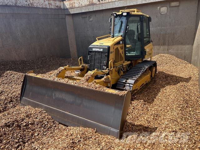 CAT D4K LGP Buldooserid
