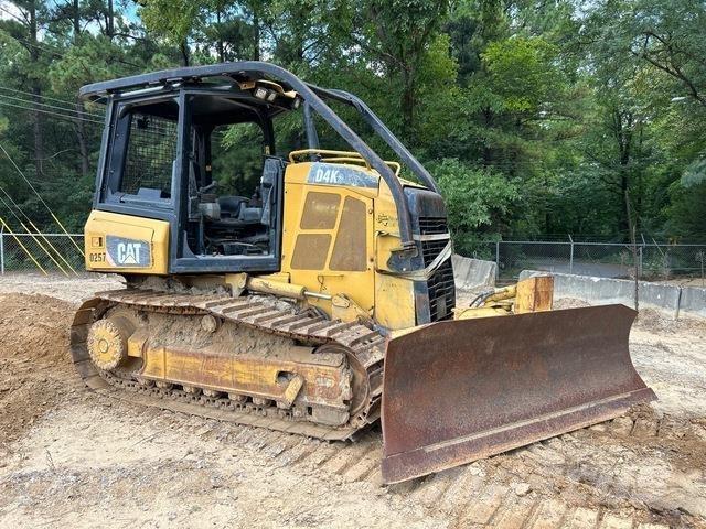 CAT D4K2 XL Buldooserid