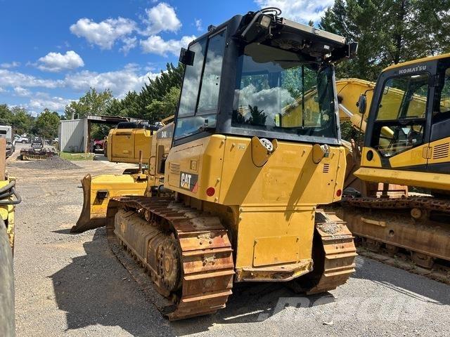 CAT D4K2 XL Buldooserid