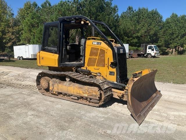 CAT D4K2 XL Buldooserid