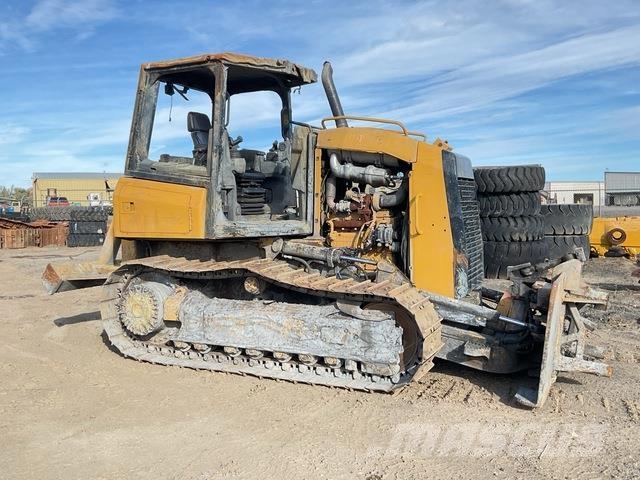 CAT D4K2 XL Buldooserid