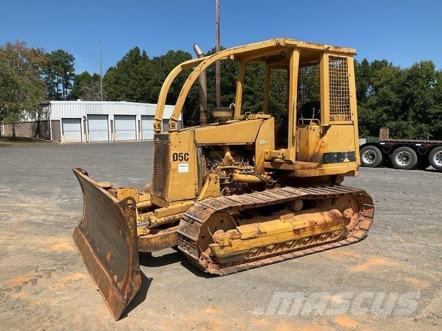 CAT D5C Buldooserid